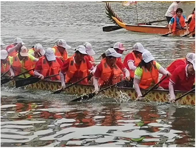 霸氣！廣西桂林華喆仿石漆女子龍舟隊(duì)勇創(chuàng)佳績(jī)！